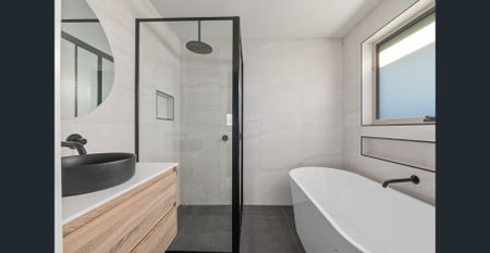 Modern Living on Mace - Photo 2