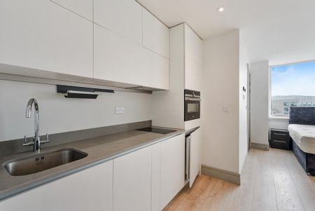 Studio to rent - Photo 2