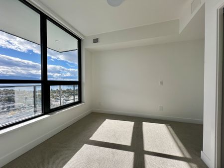 Bertram Beauty: 1 Bdrm+Den on the 28th Floor - Photo 4