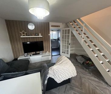 2 bedroom terraced house to rent - Photo 2