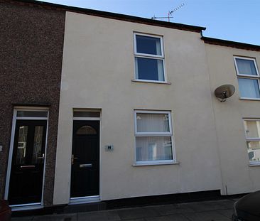 2 Bedroom Terraced House for Rent - Photo 2