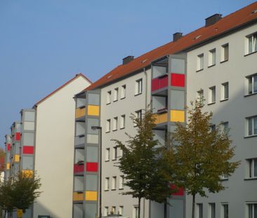 3-Raumwohnung für Familie im Stadtzentrum mit Balkon - Foto 2