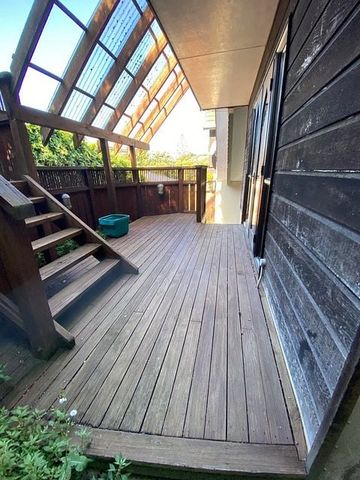 QUIET CUL-DE-SAC TOWNHOUSE - Photo 4