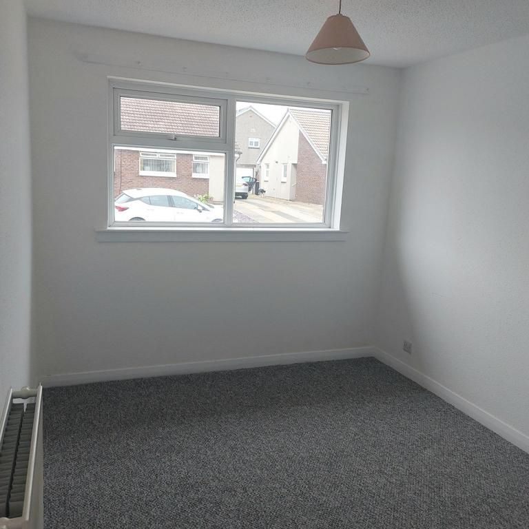 2 bedroom house to rent - Photo 1
