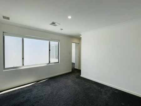 Modern Living Meets Comfort in This Stylish 3-Bedroom Townhouse - Don’t Miss Out! - Photo 4