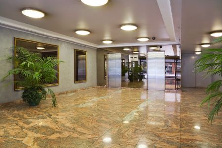 Gorgeous Two Bedroom Apartment with View - Photo 5