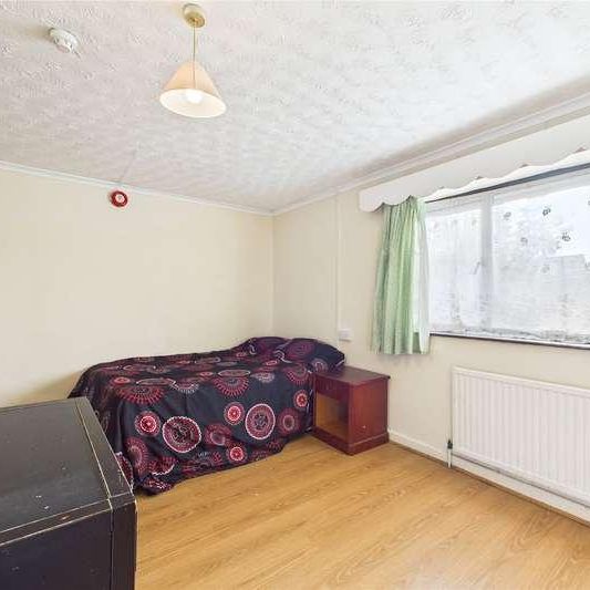 Albert Street, Slough, Berkshire, SL1 - Photo 1