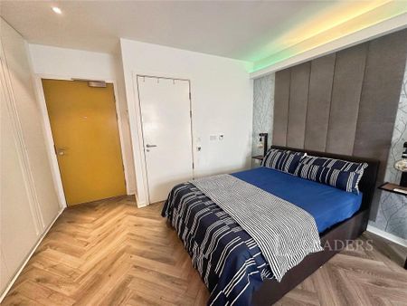 Studio to rent - Photo 4