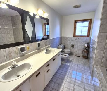 For Lease - 256 Cocksfield Avenue, Toronto, Ontario - Photo 5