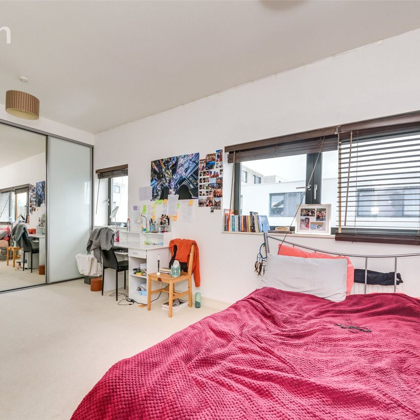 4 bedroom terraced house to rent - Photo 1