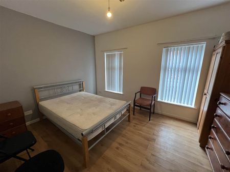 106 Tates Avenue, Belfast, BT9 7BZ - Photo 4