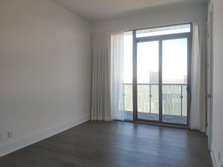 For Lease - 50 Charles Street Unit# Lph5207, Toronto, Ontario - Photo 2