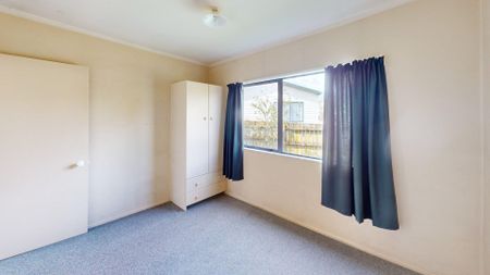 Paraparaumu - 2 Bedrooms - Photo 5