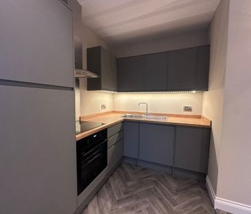 2 bedroom apartment to rent - Photo 4