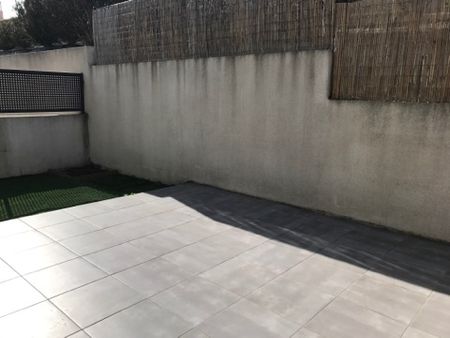 Location Appartement 3 pièces 67m² VILLENEUVE DE LA RAHO 66180 - Photo 5