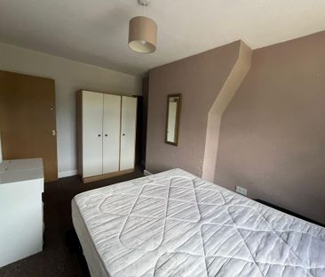 Eccles New Road, Salford - Photo 2