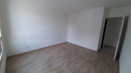 location Appartement T3 DE 66.17m² À ALLONZIER LA CAILLE - Photo 3