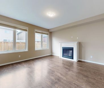 For Lease - 2372 Equestrian Crescent, Oshawa, Ontario - Photo 3