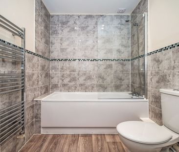 2 bedroom apartment to rent Bradfield Walk, Worthing, West Sussex, ... - Photo 4