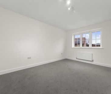 Heyes Gardens , Lathom - Photo 5