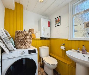 2 bedroom terraced house to rent - Photo 5