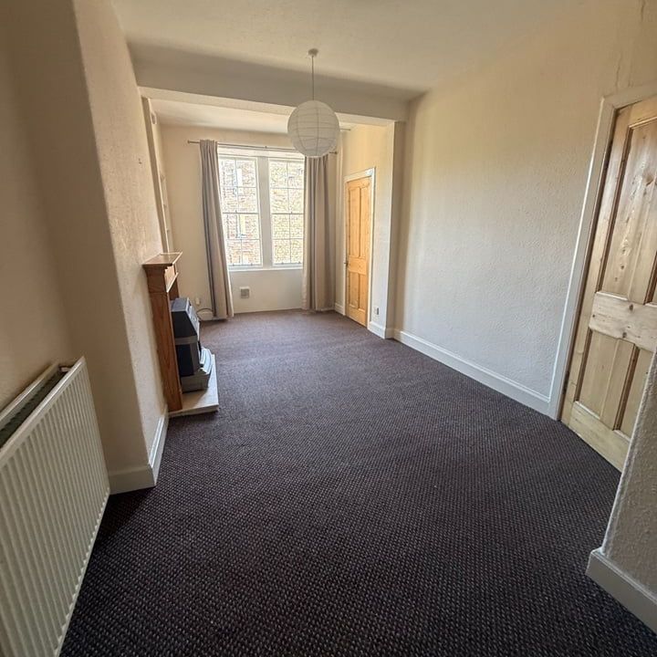 1 Bed Flat, Buccleuch St, EH8 - Photo 1