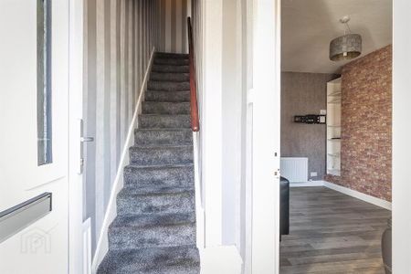 215 Carnmoney Road, Newtownabbey, BT36 6JR - Photo 5