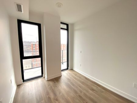 $2,600 / 3 br / 2 ba / 750 sqft 1 Jarvis St, Hamilton! - Photo 3