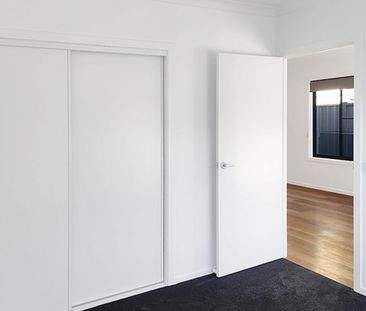 As New Flat! - Photo 1