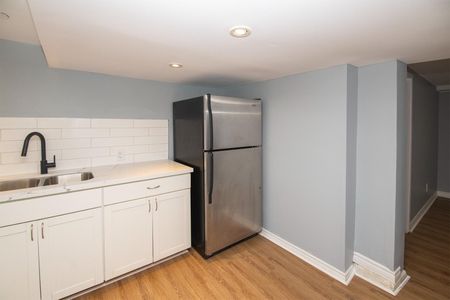 For Lease - 32 Wistow Street, London East, Ontario - Photo 2