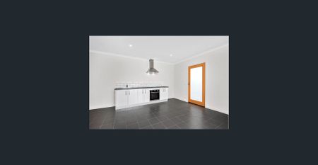 Stunning Apartment in Frankston - Photo 2