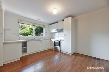 2/13 Mines Road, RINGWOOD EAST - Photo 2