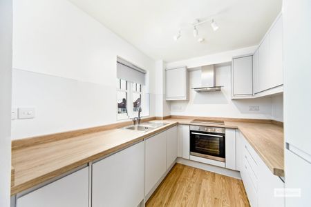 Fawcett Close - Photo 3