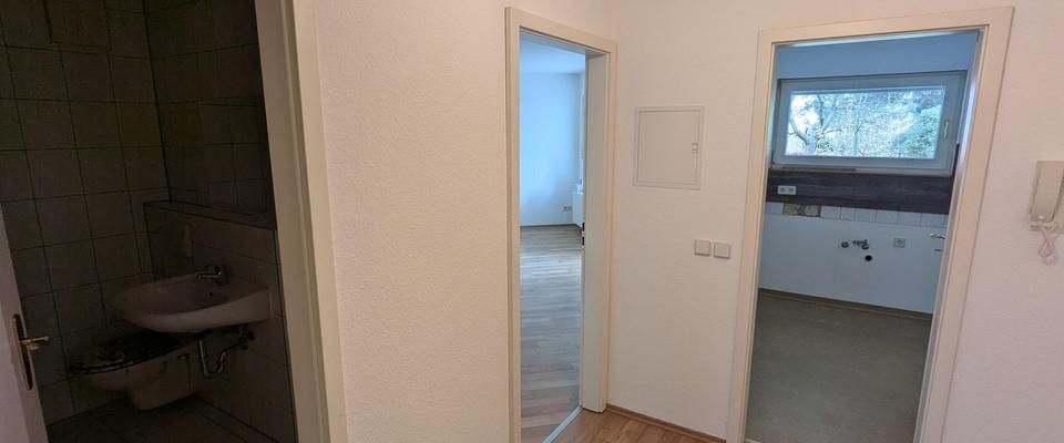 Attraktive 2-Zimmer-Wohnung l Balkon l Aufzug l TG Stellplatz - Foto 1