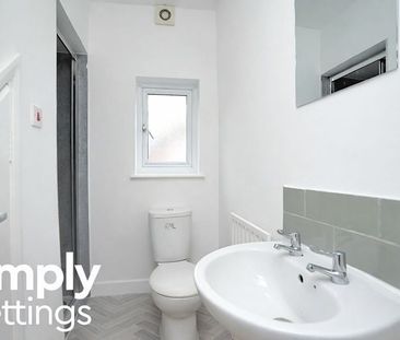 3 Bed property for rent - Photo 6