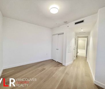 Condo in Richmond, BC - Photo 2