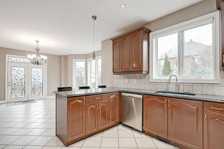 For Lease - 1527 Arrowhead Road, Oakville, Ontario - Photo 2