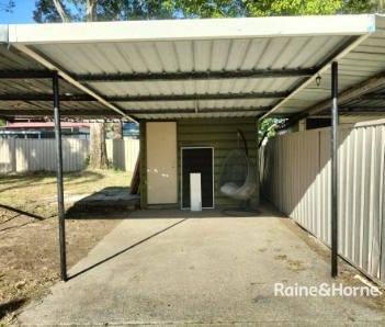 Spacious 3 Bedroom Home - Photo 6
