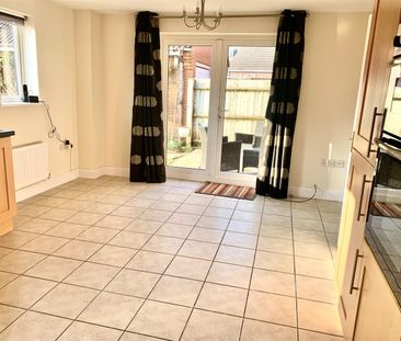 Lake View, Quemerford, Calne, SN11 - Photo 5