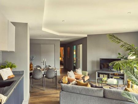 3 bedroom apartment to rent - Photo 4