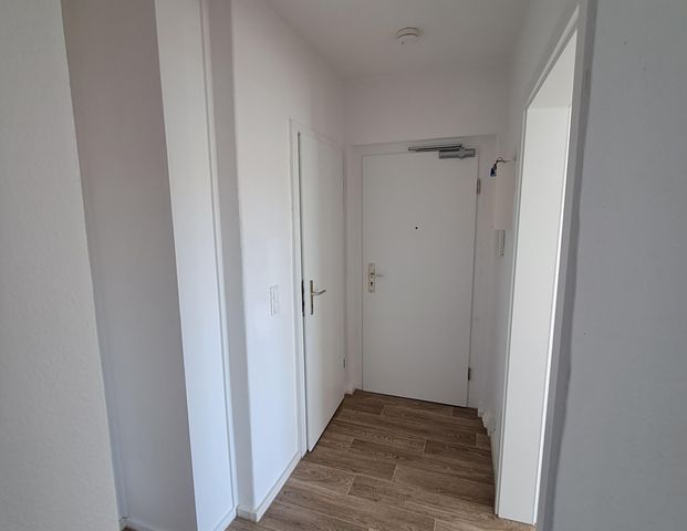 Sanierte 3-Raum Wohnung im Zentrum von Bitterfeld - Foto 1