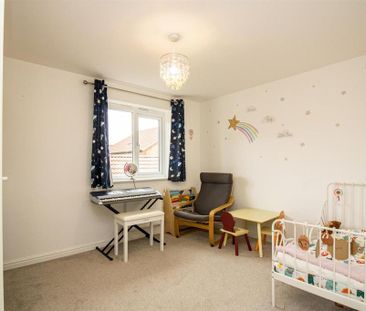 4 bedroom detached house to rent - Photo 5
