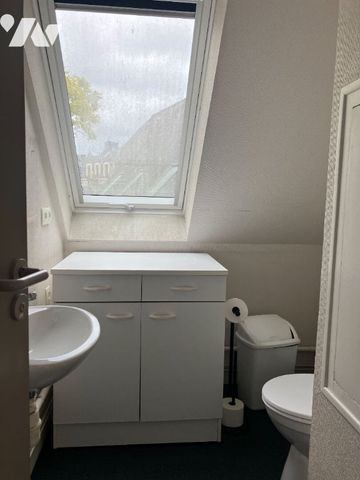 À LOUER - Bureaux lumineux entièrement rénovés - Bail professionnel ou précaire - Photo 3