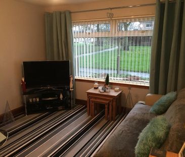 3 bedroom terraced house to rent - Photo 2