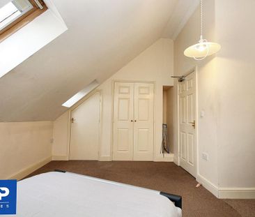 1 bedroom in a flat share to rent - Photo 5