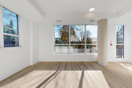 For Lease - 4365 Bloor Street Unit# 116, Toronto, Ontario - Photo 2