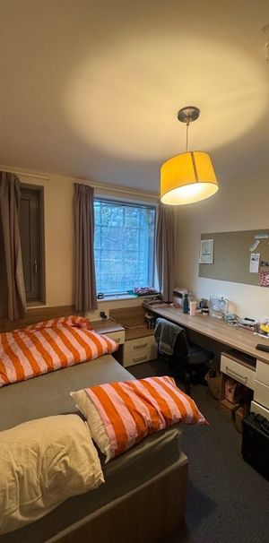 Room in a Shared House, Cross Flatts Avenue, LS11 - Photo 2