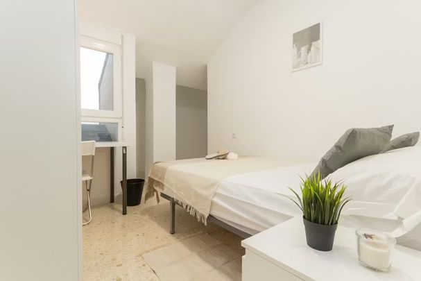 Calle Roger de Flor, Málaga, Andalusia 29006 - Photo 1