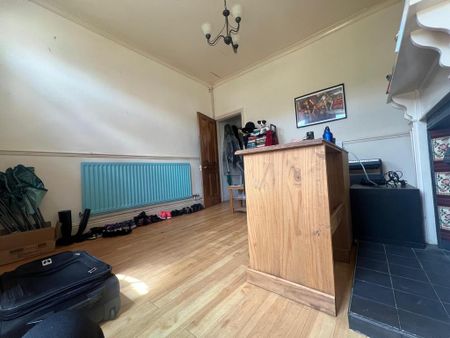 2 bedroom terraced house to rent - Photo 4