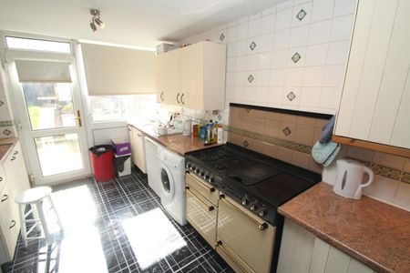 Room 5, 9 Wellbury Terrace, HP2 4NX, Hemel Hempstead - Photo 4